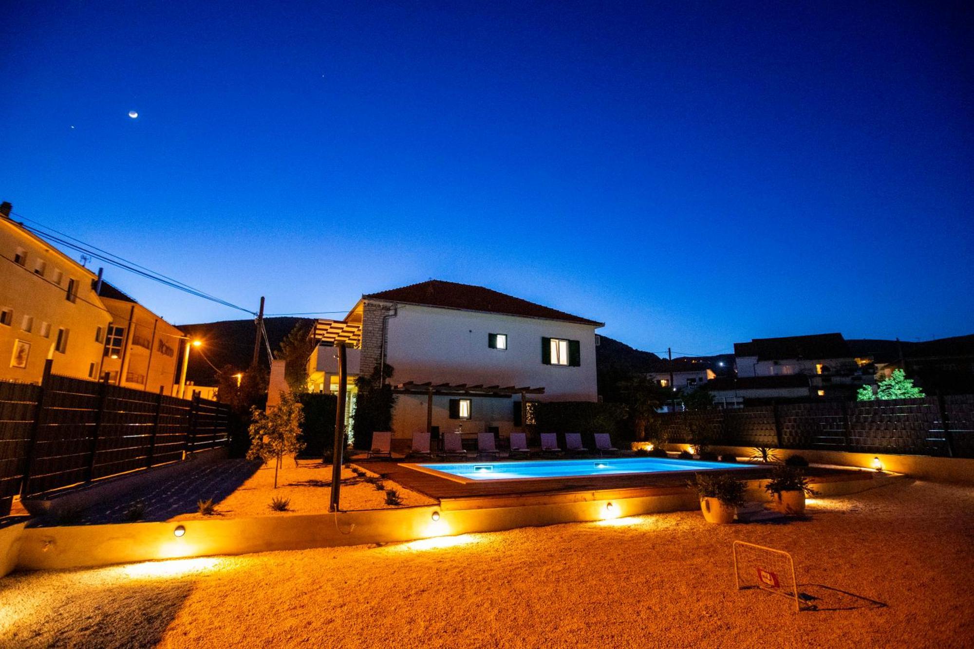 Apartment Laura Trogir Eksteriør bilde