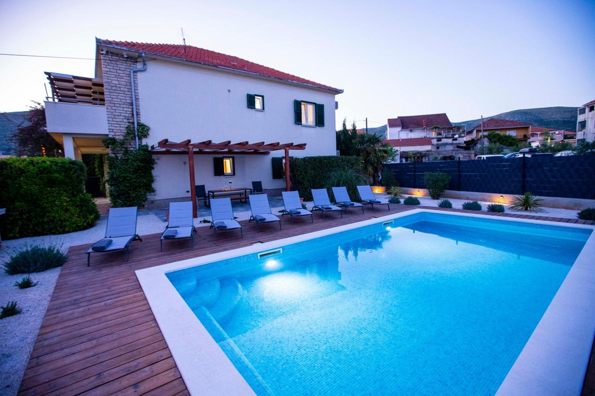Apartment Laura Trogir Eksteriør bilde