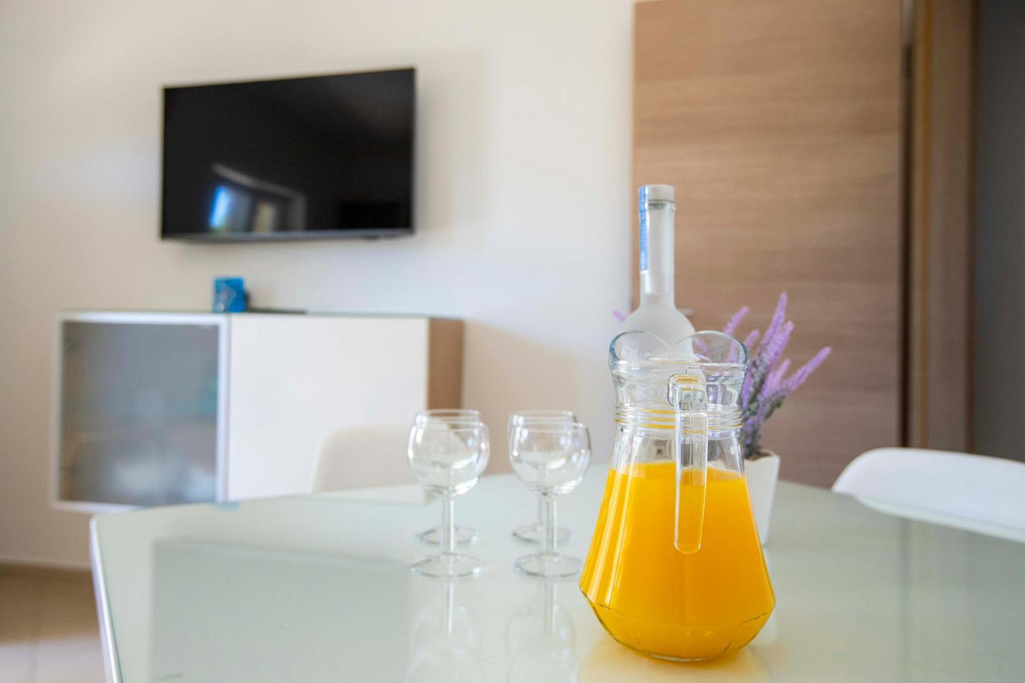 Apartment Laura Trogir Eksteriør bilde