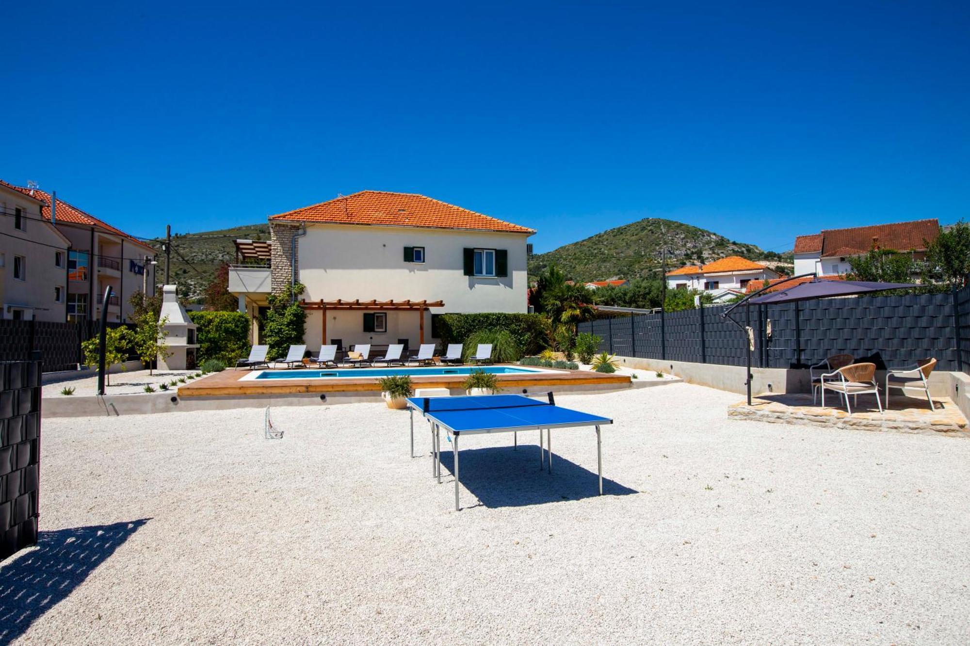 Apartment Laura Trogir Eksteriør bilde