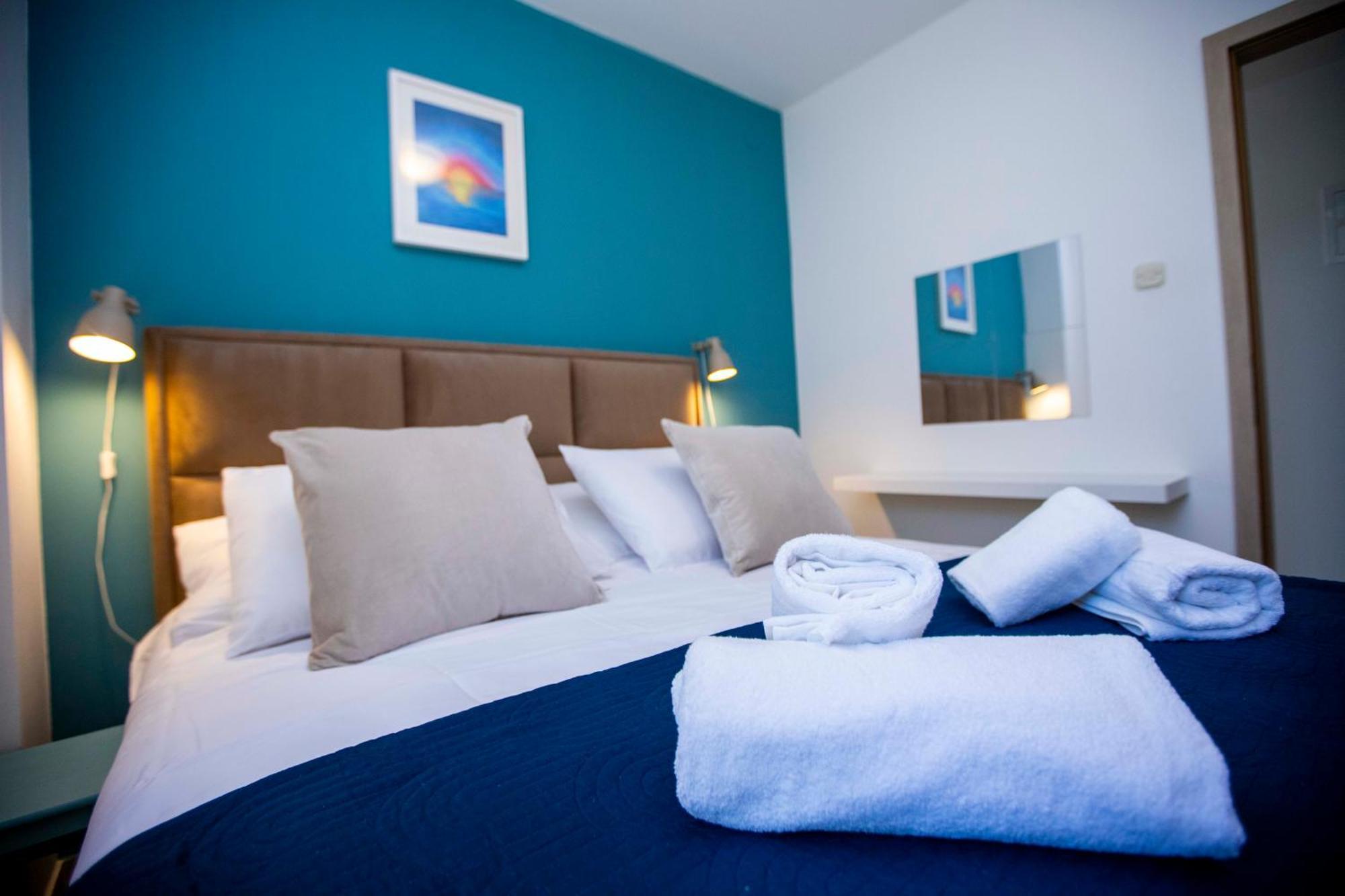 Apartment Laura Trogir Eksteriør bilde