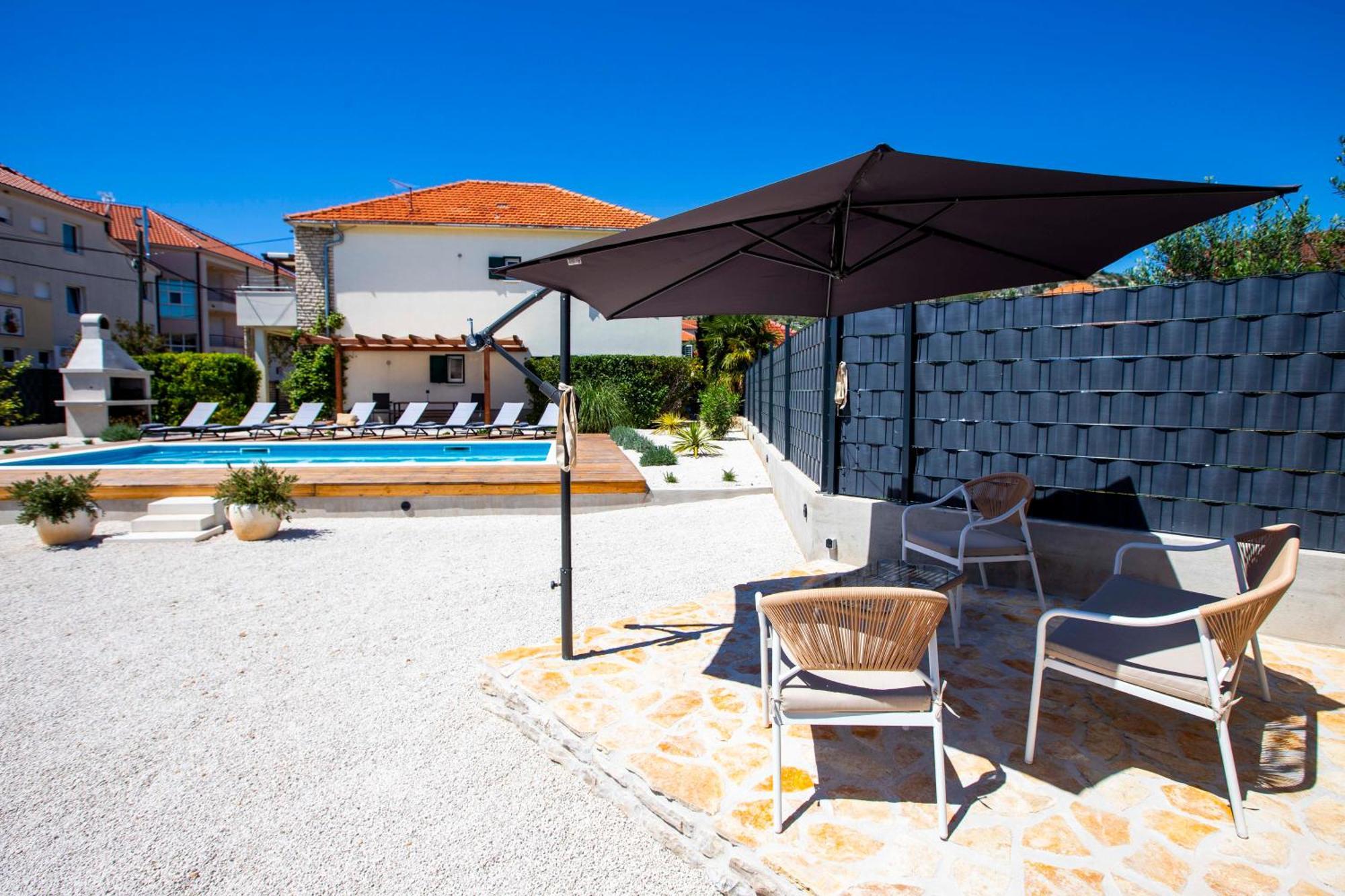 Apartment Laura Trogir Eksteriør bilde