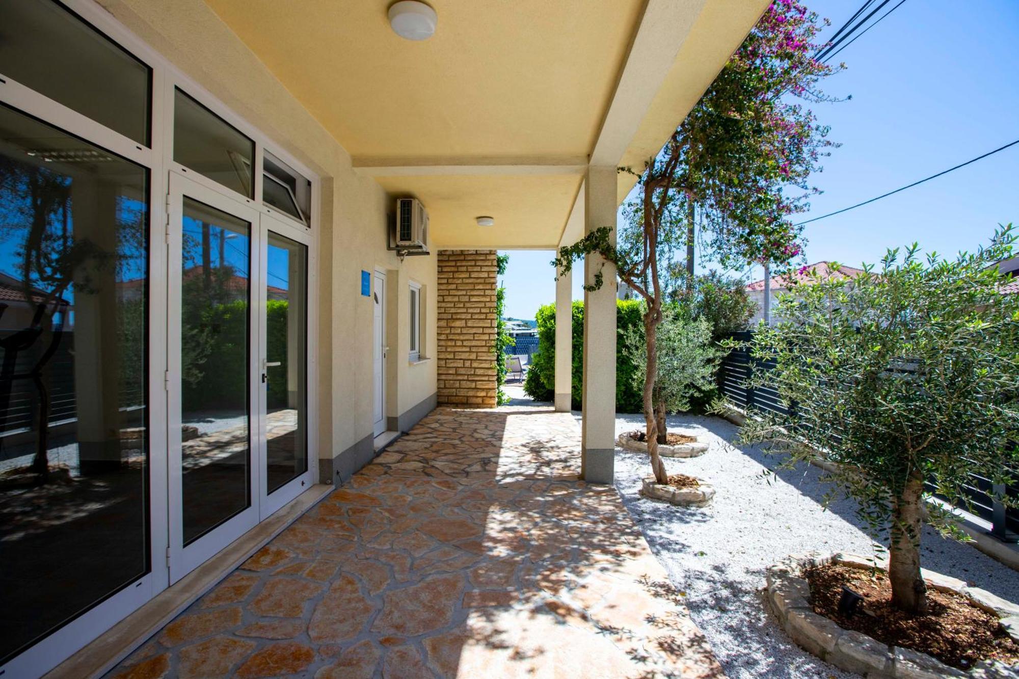 Apartment Laura Trogir Eksteriør bilde
