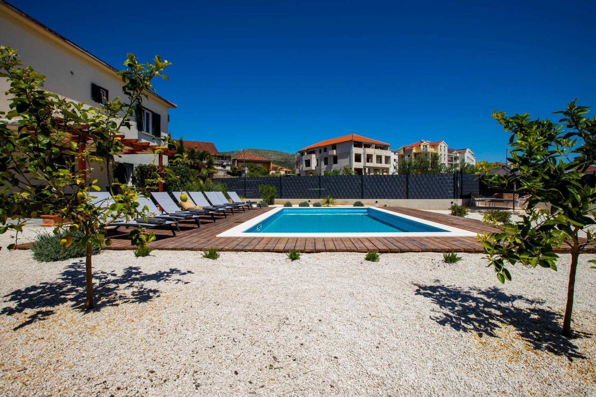 Apartment Laura Trogir Eksteriør bilde